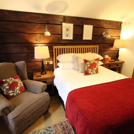 Boutique Garden Lodge @ The Larches Wolverhampton Esterno foto